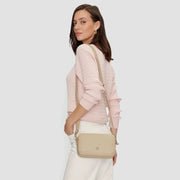 BOLSO CHIC CAMERA BEIGE