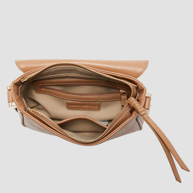 BOLSO CAPRICE FLAP BEIGE