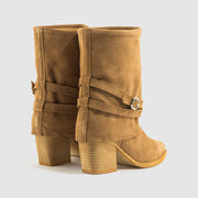 BOTIN SOLAPA PIEL CAMEL