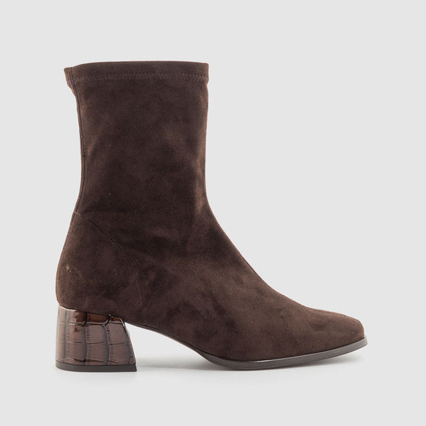 BOTIN LICRA MARRON